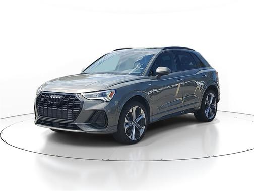 2022 Audi Q3 45 S line Premium
