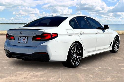 White 2022 BMW 540 i xDrive