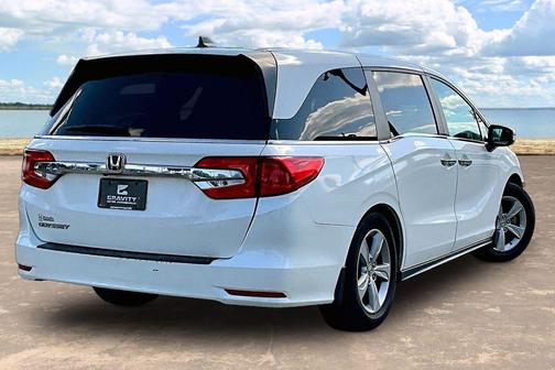 White Diamond Pearl 2019 Honda Odyssey EX-L
