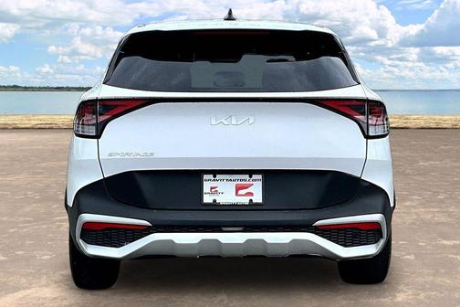 Glacial White Pearl 2024 Kia Sportage EX