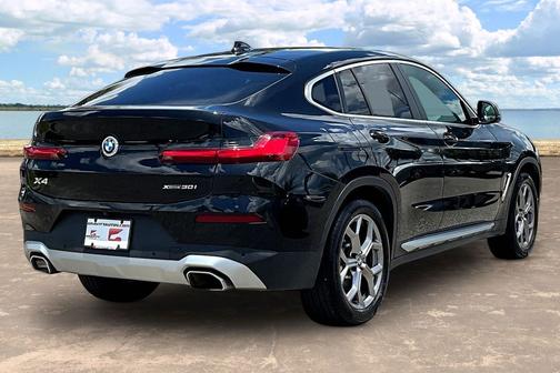 Jet Black 2022 BMW X4 xDrive30i