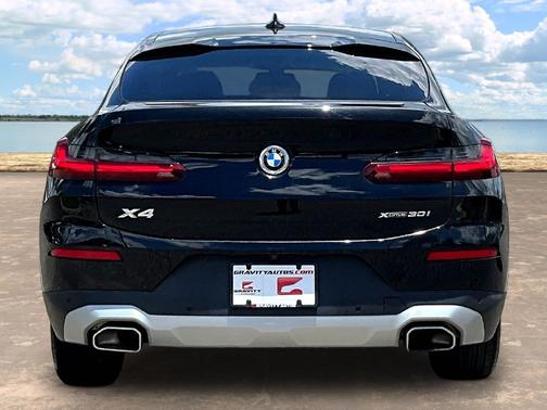 Jet Black 2022 BMW X4 xDrive30i