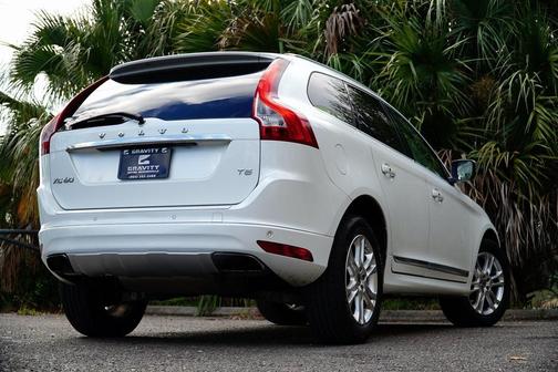 2015 Volvo XC60 T5 Platinum