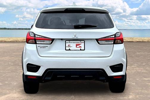 White 2021 Mitsubishi Outlander Sport 2.0 ES