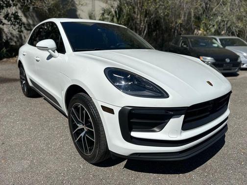 White 2023 Porsche Macan