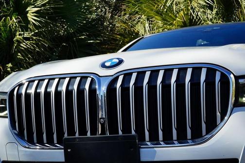 2020 BMW 740 i xDrive