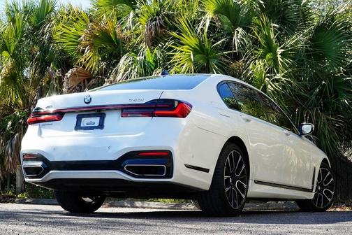 2020 BMW 740 i xDrive