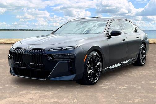Deep Gray 2023 BMW i7 xDrive60