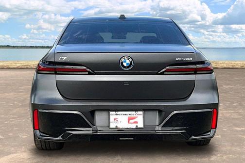 Frozen Deep Gray 2023 BMW i7 xDrive60