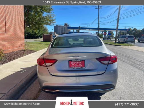 2016 Chrysler 200 Limited