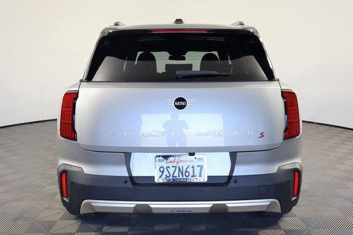 Melting Silver III Metallic 2025 MINI Countryman Cooper S ALL4