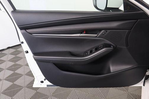 2026 Mazda Mazda3 FWD w/Preferred Package