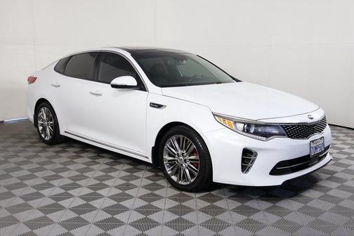 Snow White Pearl 2016 Kia Optima SXL Turbo