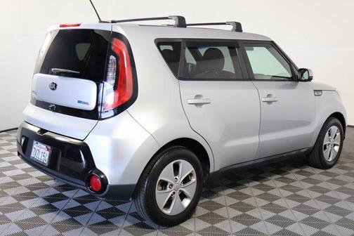 Bright Silver 2016 Kia Soul +