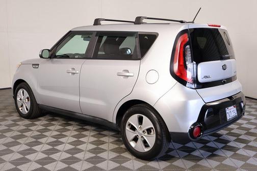 Bright Silver 2016 Kia Soul +