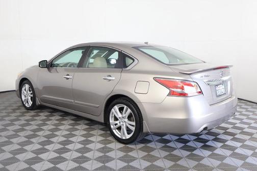 Saharan Stone 2014 Nissan Altima 3.5 SL