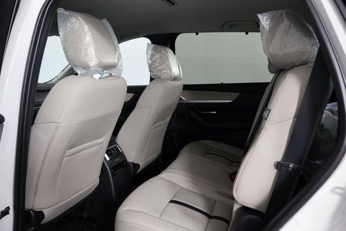 Rhodium White Premium 2026 Mazda CX-70 PHEV SC Plus