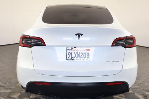 2024 Tesla Model Y Long Range Dual Motor All-Wheel Drive