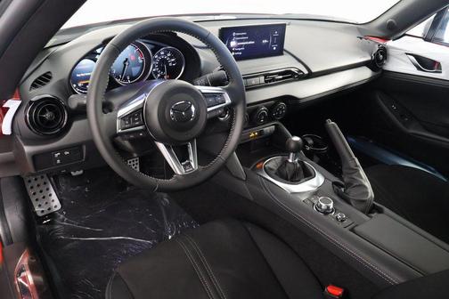 Soul Red Crystal Metallic 2026 Mazda MX-5 Miata Club