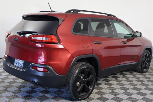2017 Jeep Cherokee Altitude