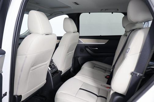 Rhodium White Premium 2026 Mazda CX-90 PHEV Preferred