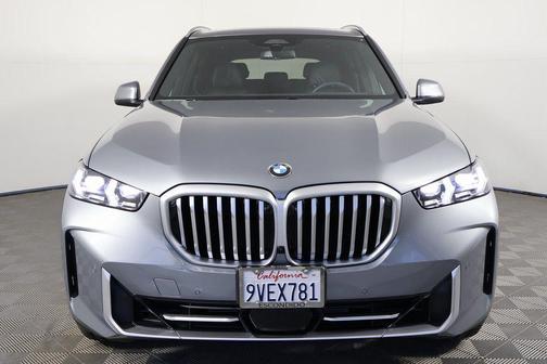 Skyscraper Grey Metallic 2026 BMW X5 sDrive40i