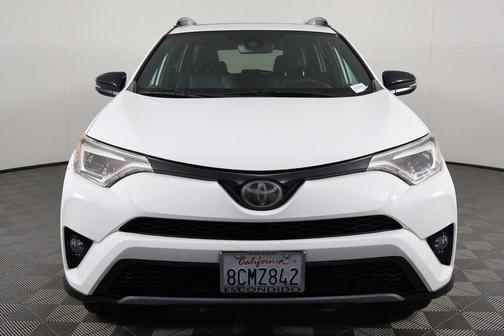 2018 Toyota RAV4 SE