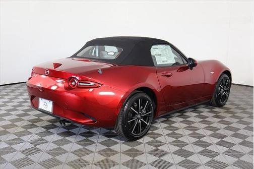 2025 Mazda MX-5 Miata Grand Touring
