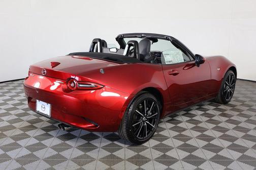 2025 Mazda MX-5 Miata Grand Touring