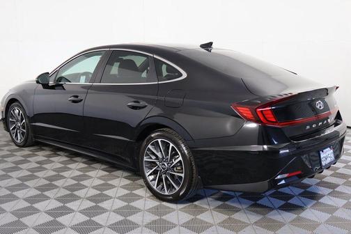 Phantom Black 2022 Hyundai SONATA Limited