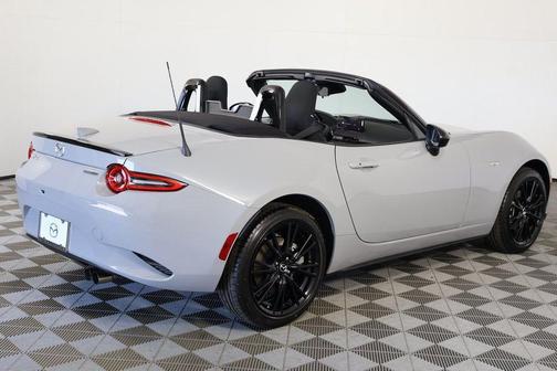 Aero Gray Metallic 2026 Mazda MX-5 Miata Club