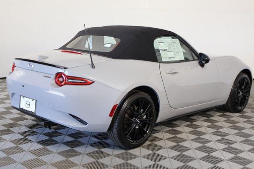 Aero Gray Metallic 2026 Mazda MX-5 Miata Club