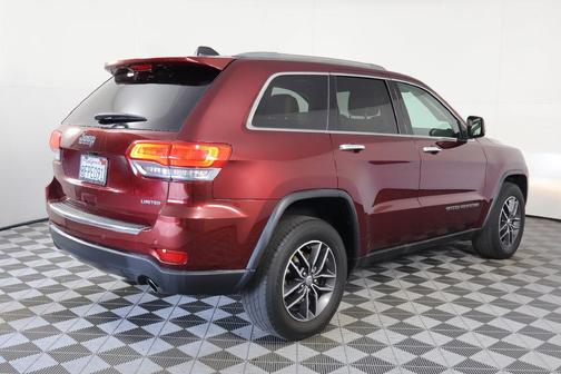 Velvet Red Pearlcoat 2018 Jeep Grand Cherokee Limited