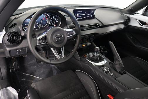 2025 Mazda MX-5 Miata Club