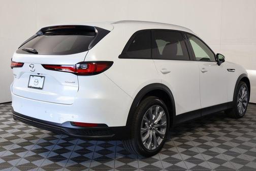 Rhodium White Premium 2026 Mazda CX-90 3.3 Turbo Preferred