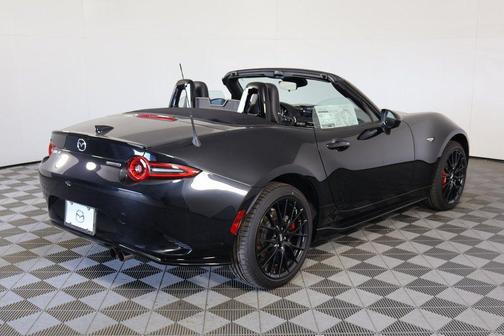2025 Mazda MX-5 Miata Club