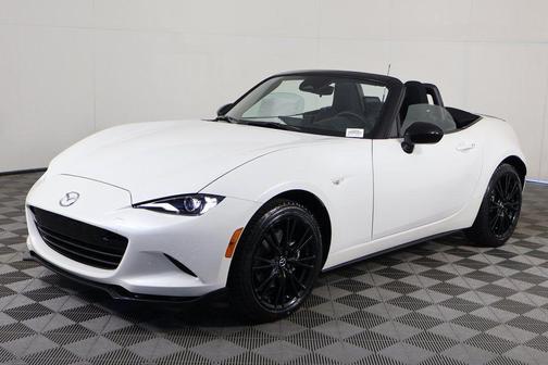 Snowflake White Pearl Mica 2026 Mazda MX-5 Miata Club