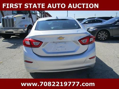 Silver 2018 Chevrolet Cruze