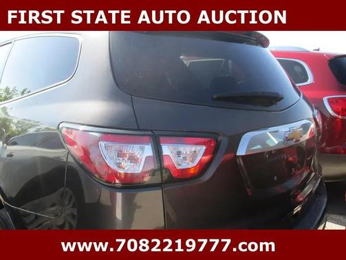 Tungsten Metallic 2016 Chevrolet Traverse LS