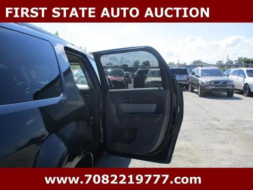 Dark Sapphire Blue Metallic 2015 GMC Acadia SLE-2