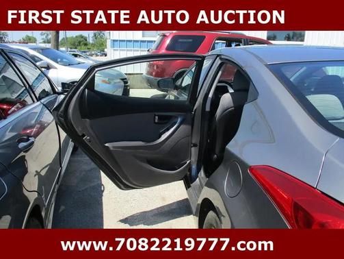 grey 2013 Hyundai ELANTRA Limited
