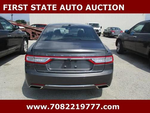 grey 2017 Lincoln Continental