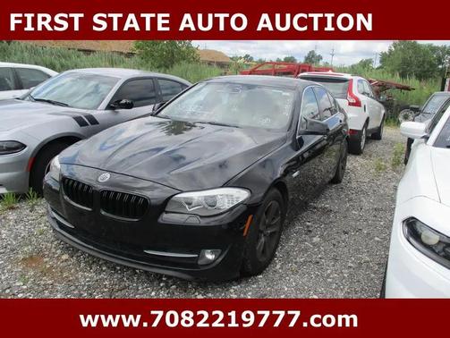 Black 2013 BMW 528 xDrive