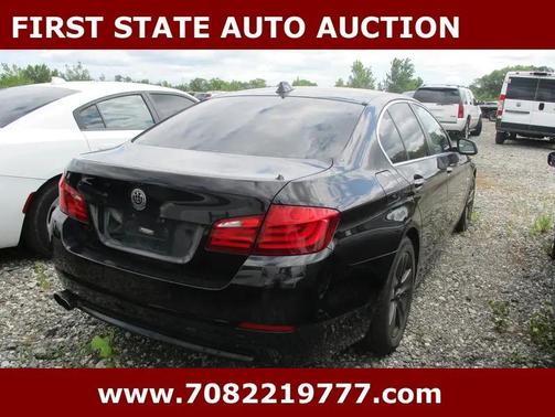 Black 2013 BMW 528 xDrive