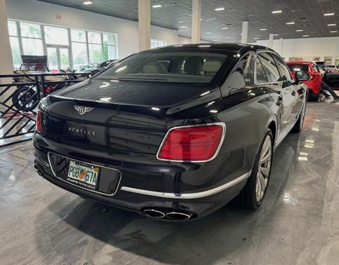 2021 Bentley Flying Spur V8