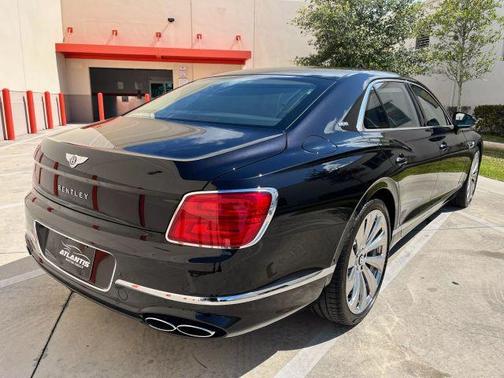 2021 Bentley Flying Spur V8