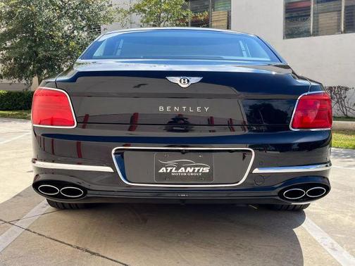 2021 Bentley Flying Spur V8