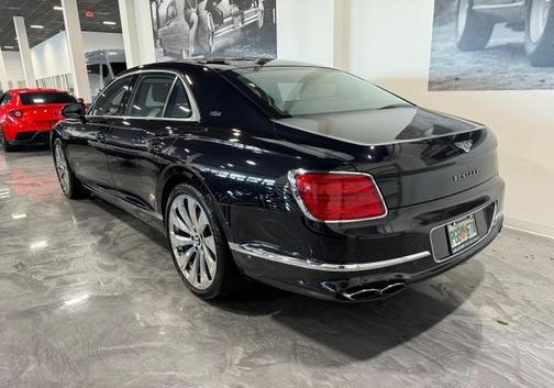 2021 Bentley Flying Spur V8
