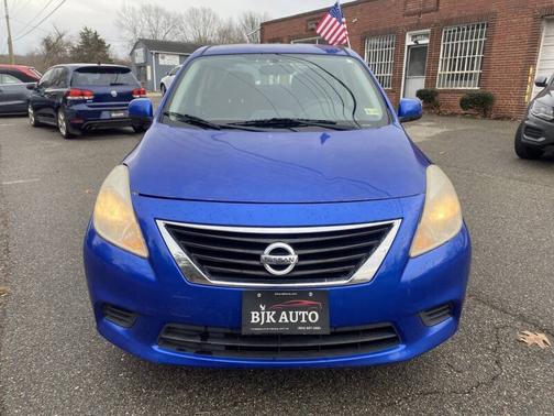 Blue Onyx 2014 Nissan Versa 4dr Sdn CVT 1.6 SV
