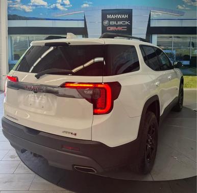 2022 GMC Acadia AT4
